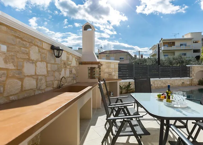 Peris Villa
