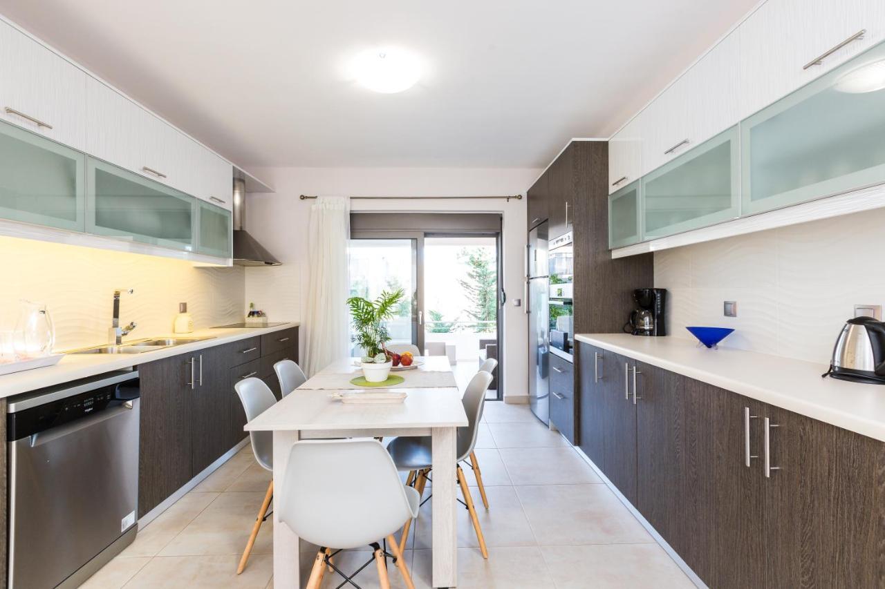 Peris Villa