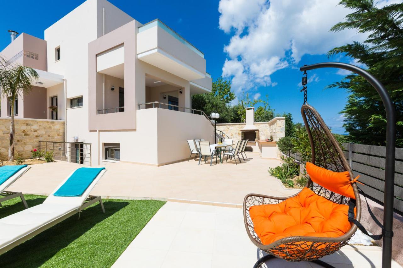 Peris Villa
